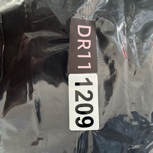 Façonnable wool silk women Long Sleeve Boat Neck Beads Sweater black size s - Picture 9 of 9